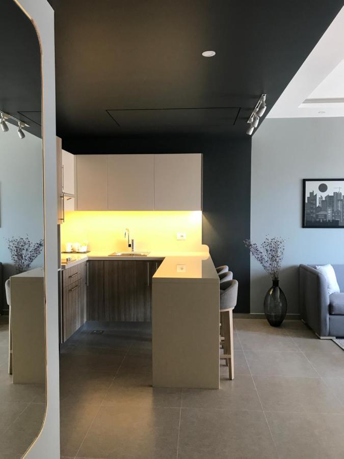 Zur Studios And Suites Beiroet Buitenkant foto