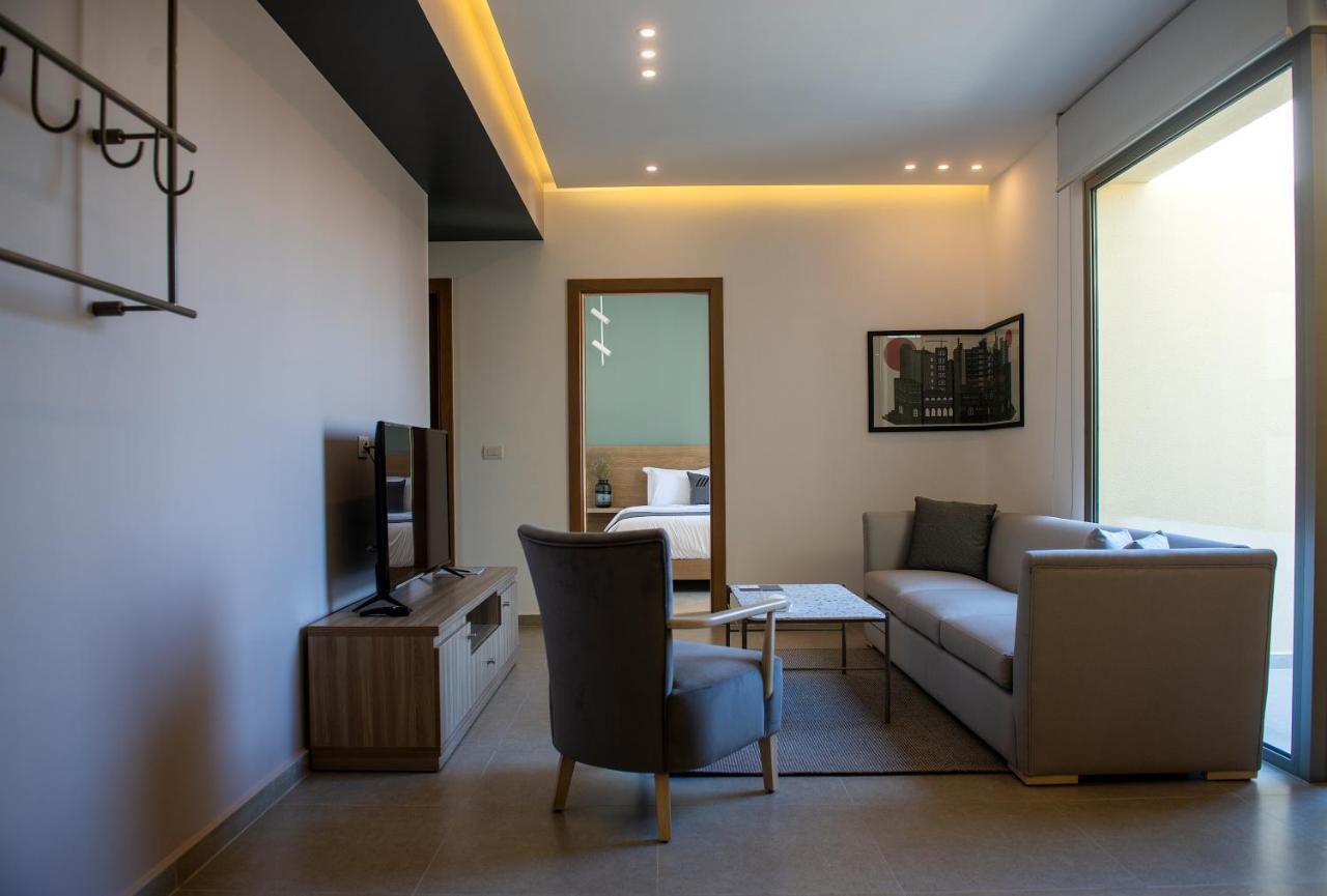Zur Studios And Suites Beiroet Buitenkant foto