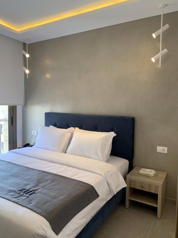 Zur Studios And Suites Beiroet Buitenkant foto